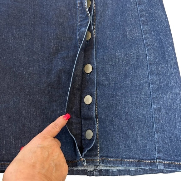 Loft Outlet Dark Wash Denim Skirt w/ Hidden Buttons Placket - Picture 4 of 10